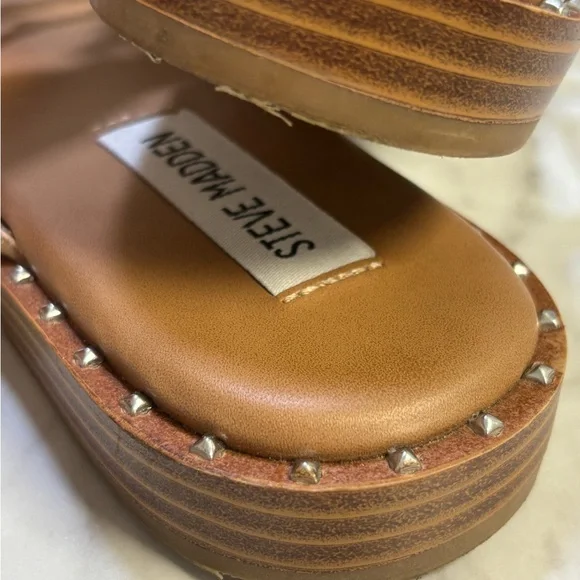 Steve Madden Skyler Tan Studden Sandals 8 WORN ONCE - Picture 10 of 14